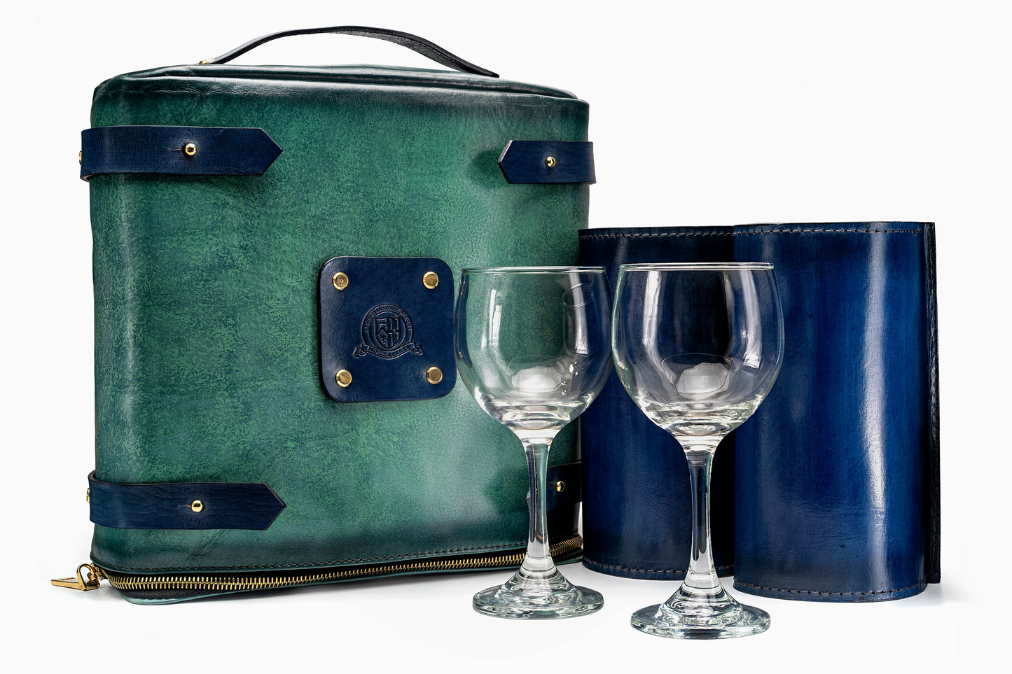 Vinoro-An ode to wine, travel, and timeless elegance