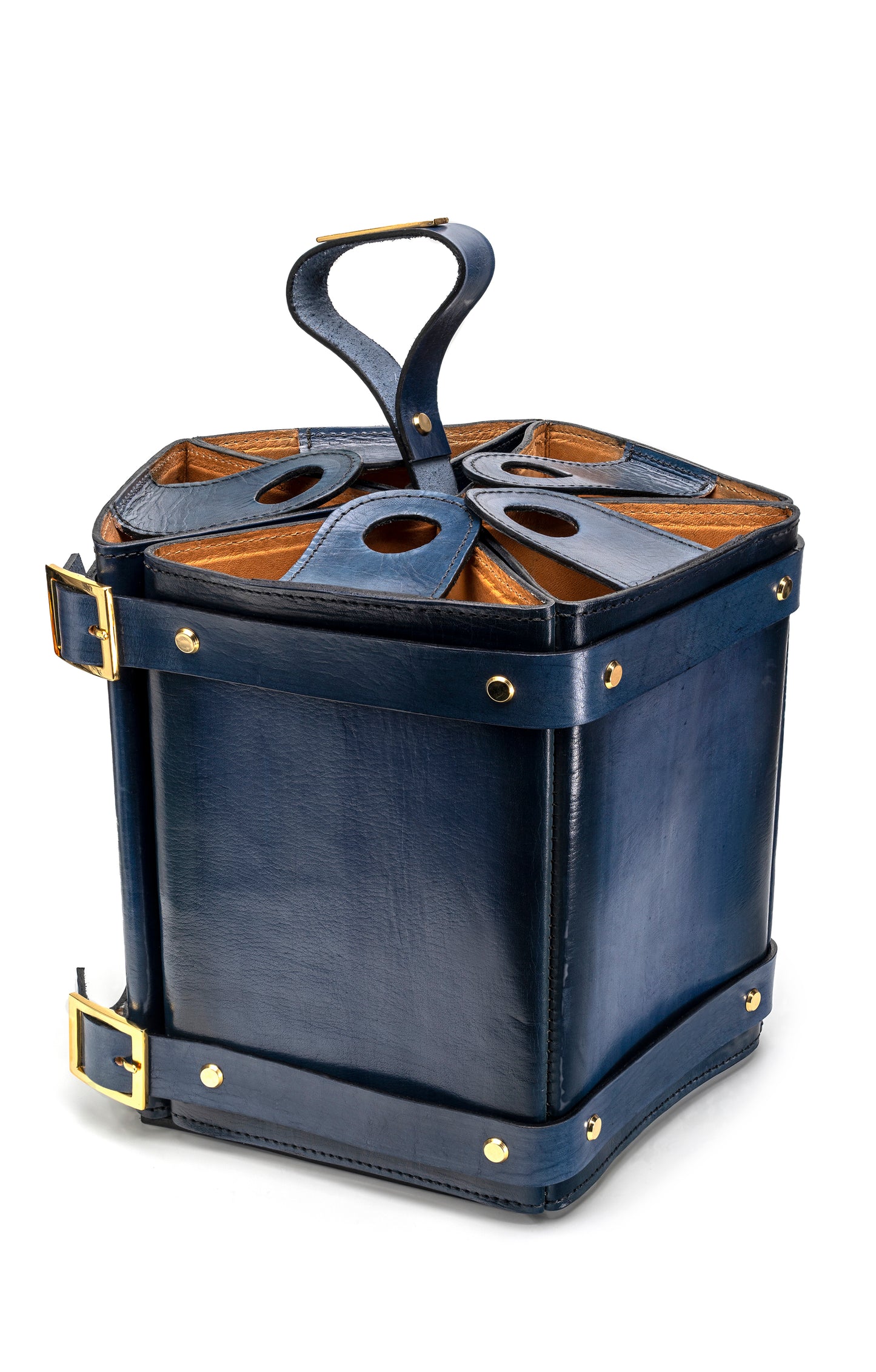 Vinoro-An ode to wine, travel, and timeless elegance