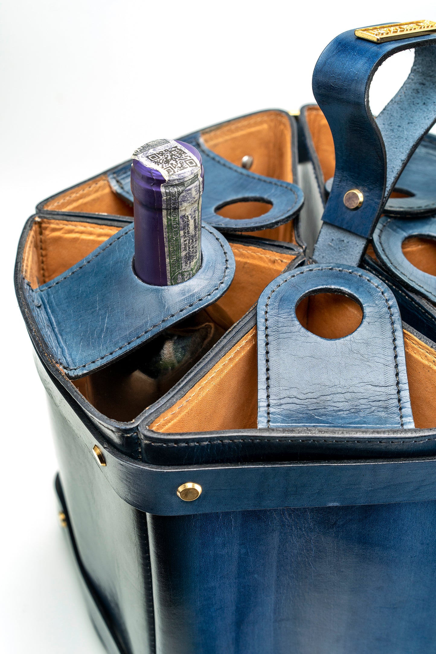Vinoro-An ode to wine, travel, and timeless elegance